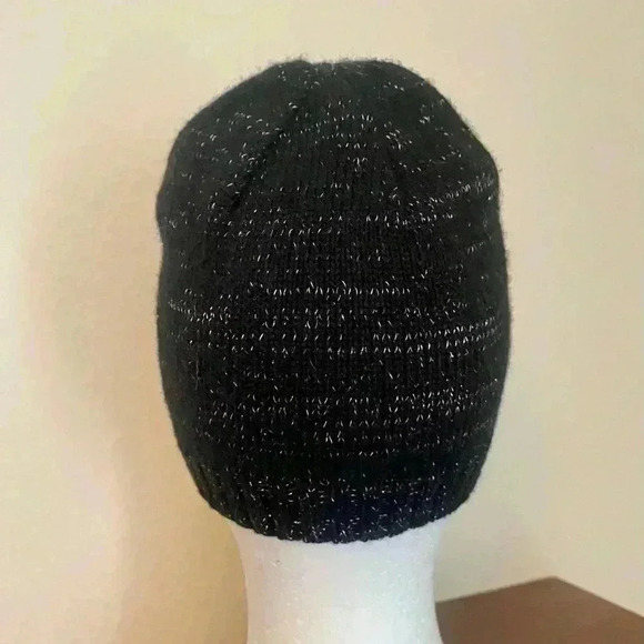 🖤Jaclyn Smith Black w/ Silver Sparkles Beanie🤍 - Picture 3 of 7